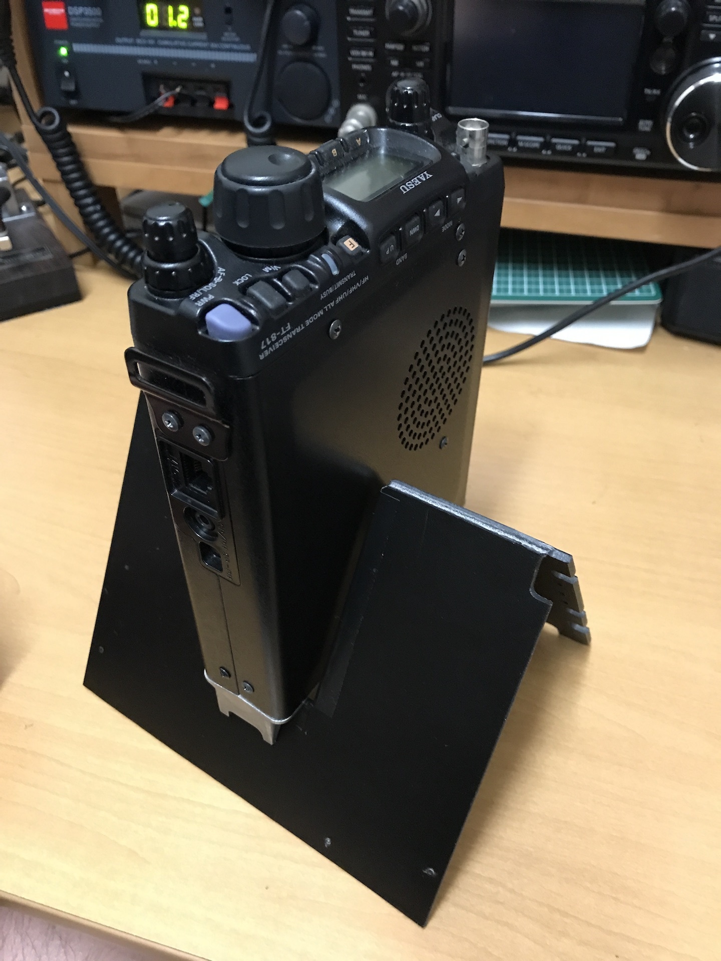 超簡単！製作費0円も可能！ FT−817/FT−818用 手作り垂直設置
